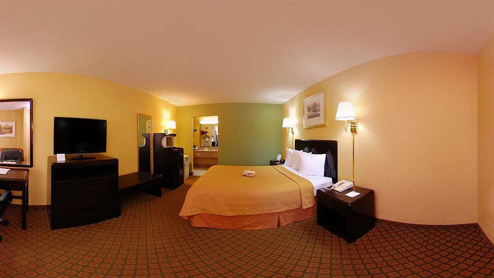 Quality Inn & Suites Orlando Airport Экстерьер фото