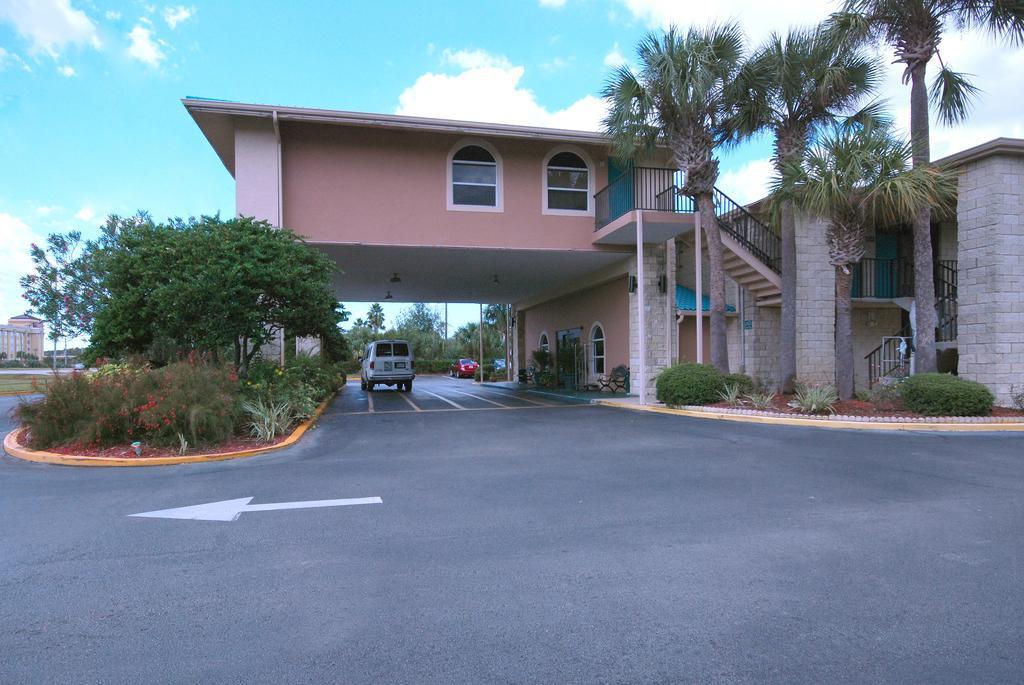 Quality Inn & Suites Orlando Airport Экстерьер фото