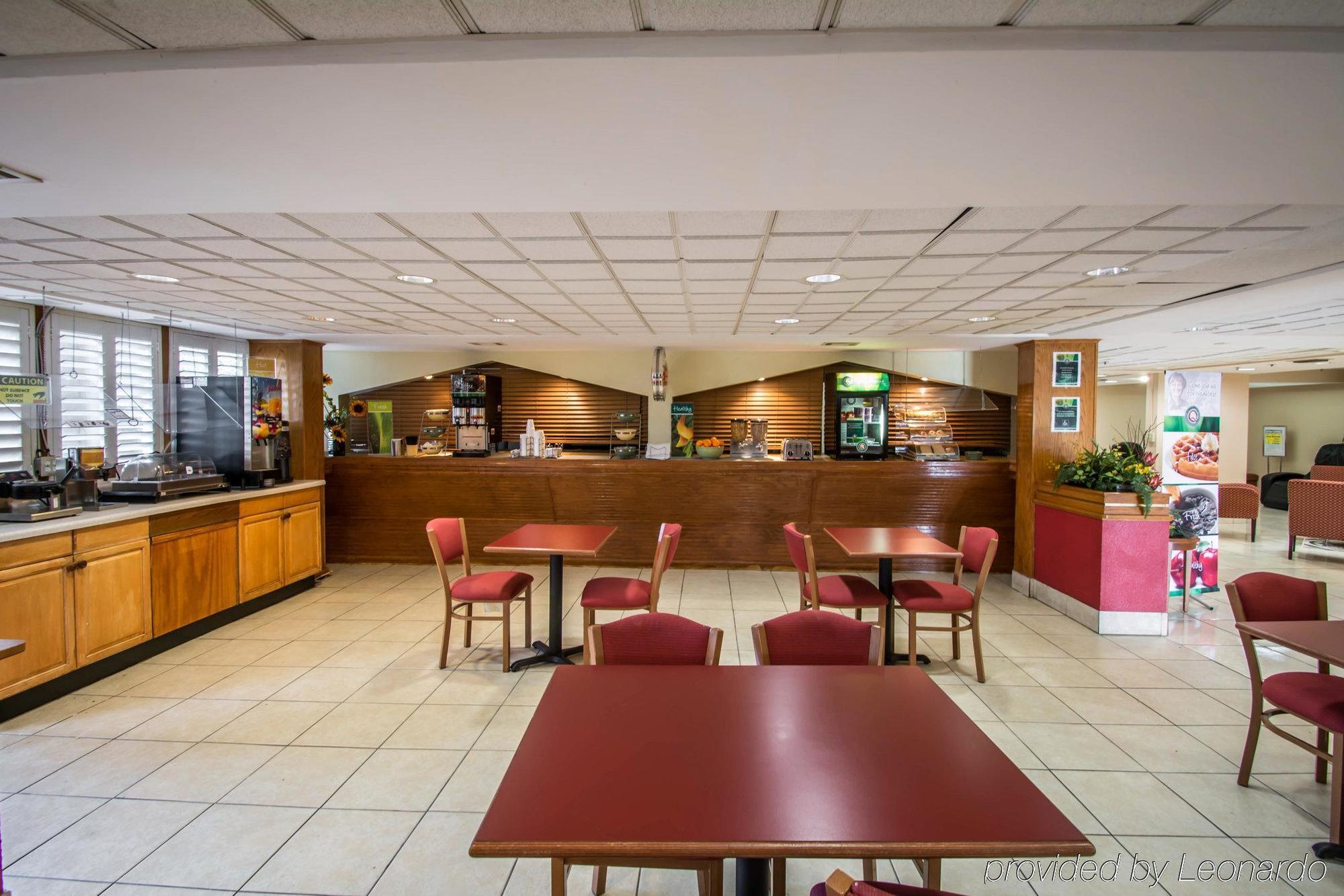 Quality Inn & Suites Orlando Airport Экстерьер фото
