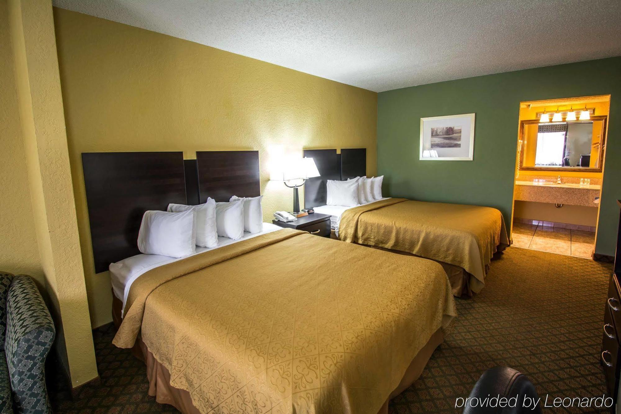 Quality Inn & Suites Orlando Airport Экстерьер фото